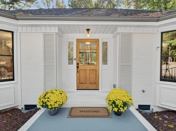 200 Dublin Woods Dr, Cary, NC 27513