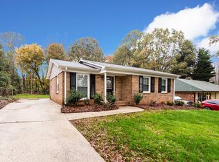 5420 Larewood Dr, Charlotte, NC 28215