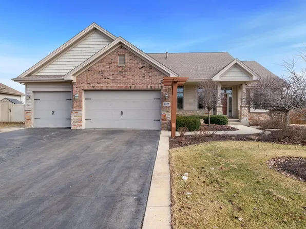 6577 Deer Isle Dr, Cherry Valley, IL 61016