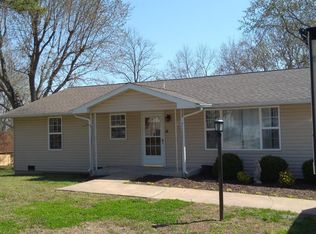 186 Greenbrier Ln, Hollister, MO 65672