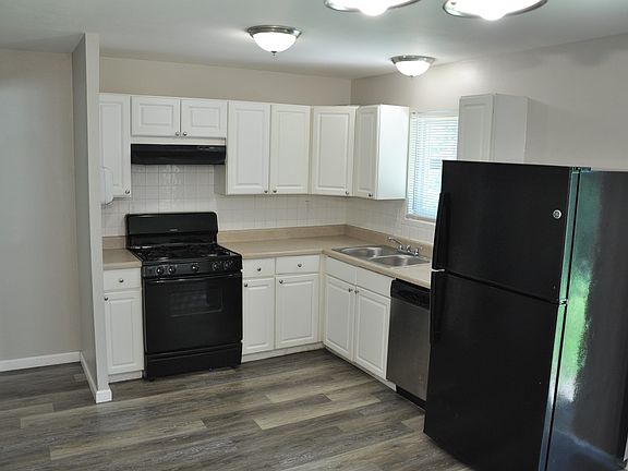 5th image of 2565 Guildford Dr