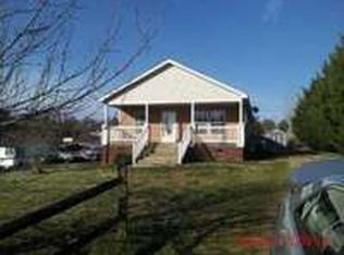 28 Foot Hill Dr, Taylorsville, NC 28681