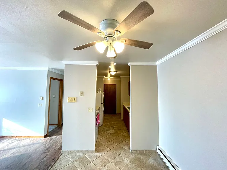 N114W15846 Sylvan Cir — Photo 19