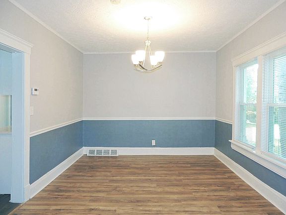 4th image of 861 Caledonia Ave