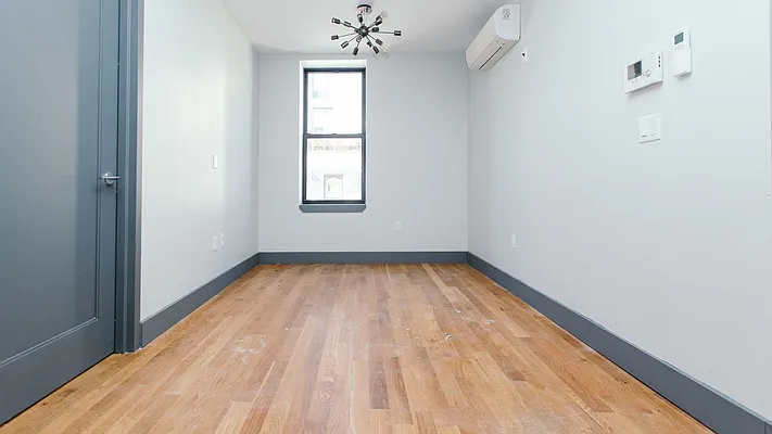 Rented by Nooklyn NYC LLC | media 43
