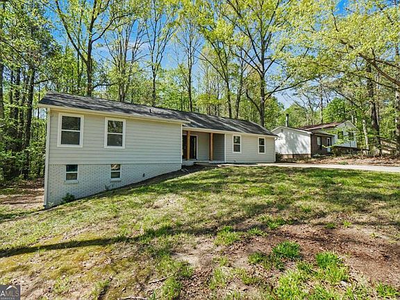 2nd image of 3165 Beaver Dr