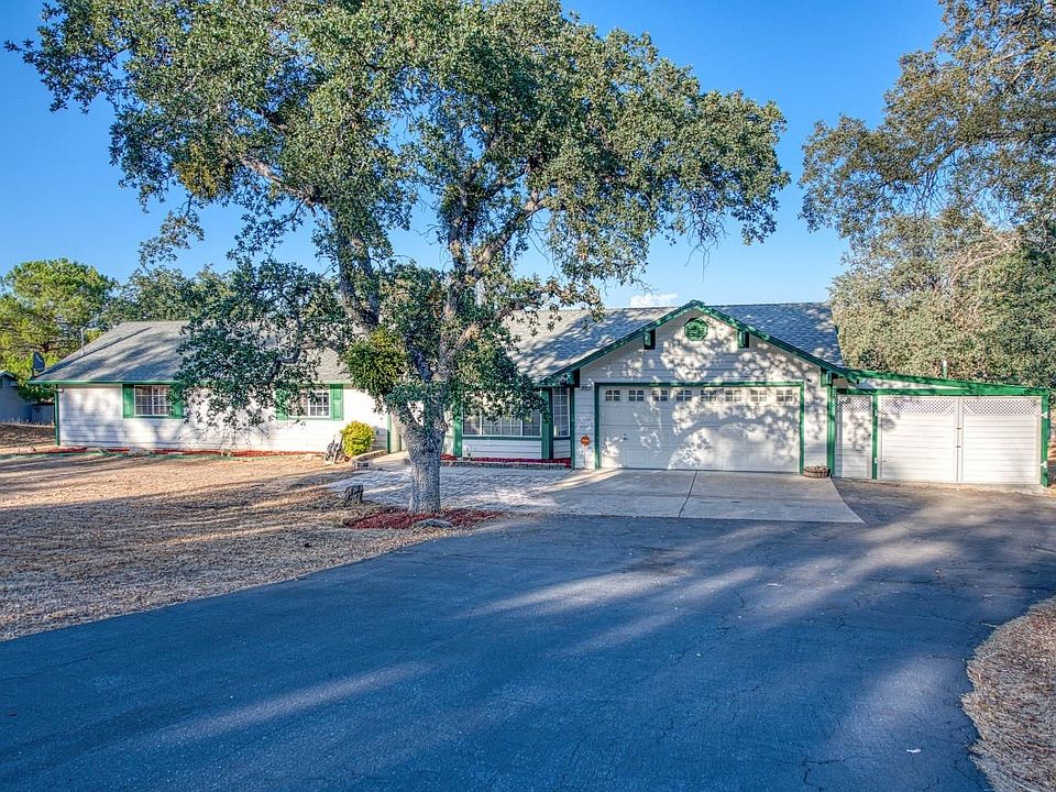 1st image of 29923 Horseshoe Dr