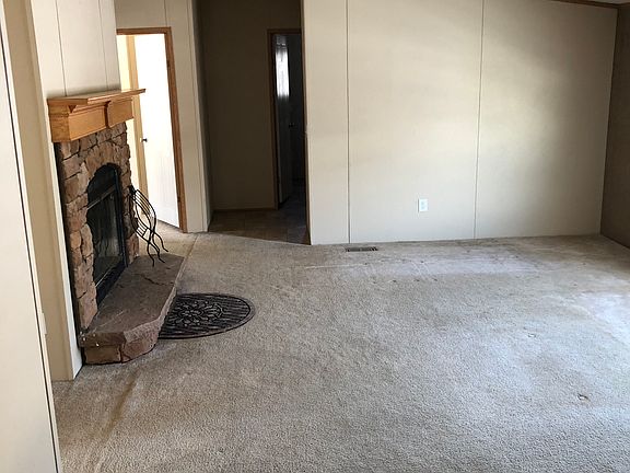 5th image of 5 Oak Ln