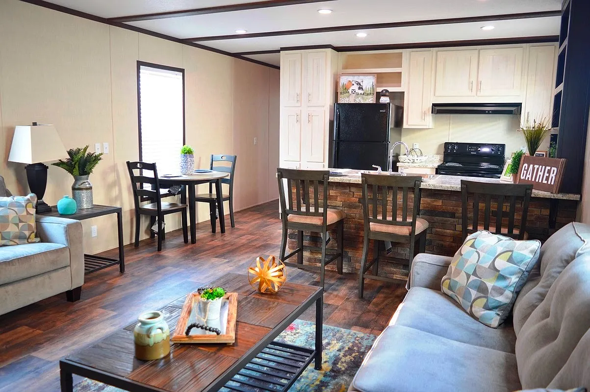 3 bed, 1080 sqft, $1,350 — Photo 1