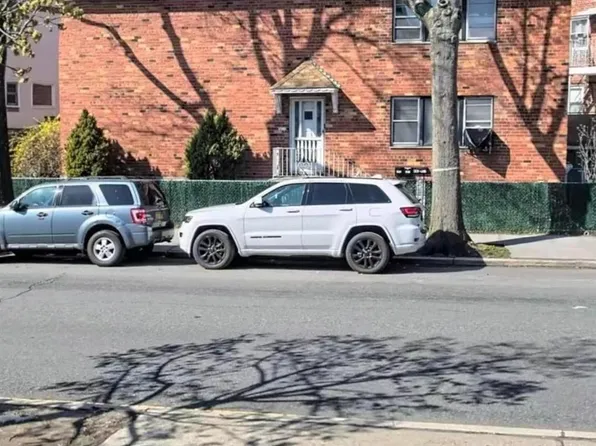 33-08 Francis Lewis Boulevard, Flushing, NY 11358