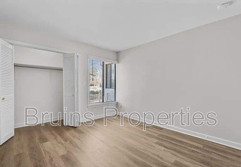 1522 Benjamin Pkwy #C — Photo 20