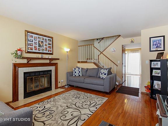 2nd image of 1532 Apple Grove Ln