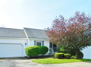 669 Grand View Ln, Aurora, OH 44202