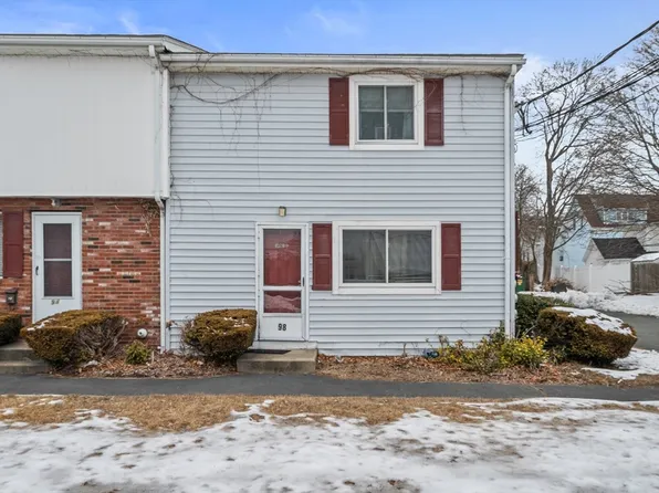 98 Lawrence St #98, Brockton, MA 02302