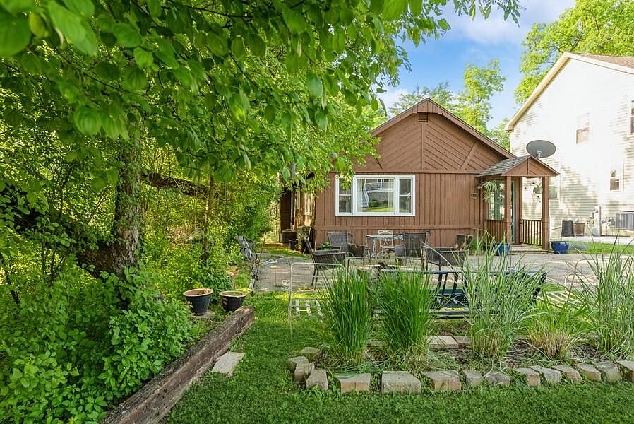 1st image of 4313 Silverwood Dr