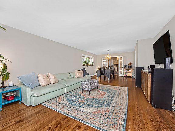 3rd image of 5011 Jarlath Ave