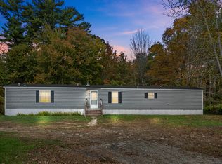 618 Chadbourne Rd NW, Standish, ME 04084