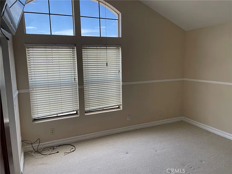 10190 Saddlehill Ter — Photo 32