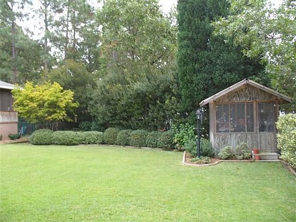 Small potting shed (has power)