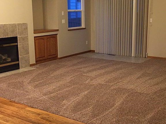 living room, vaulted ceiling