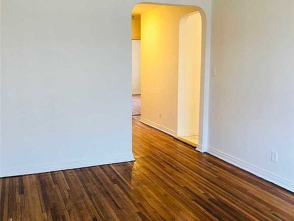 2nd image of 2220 47th St #3