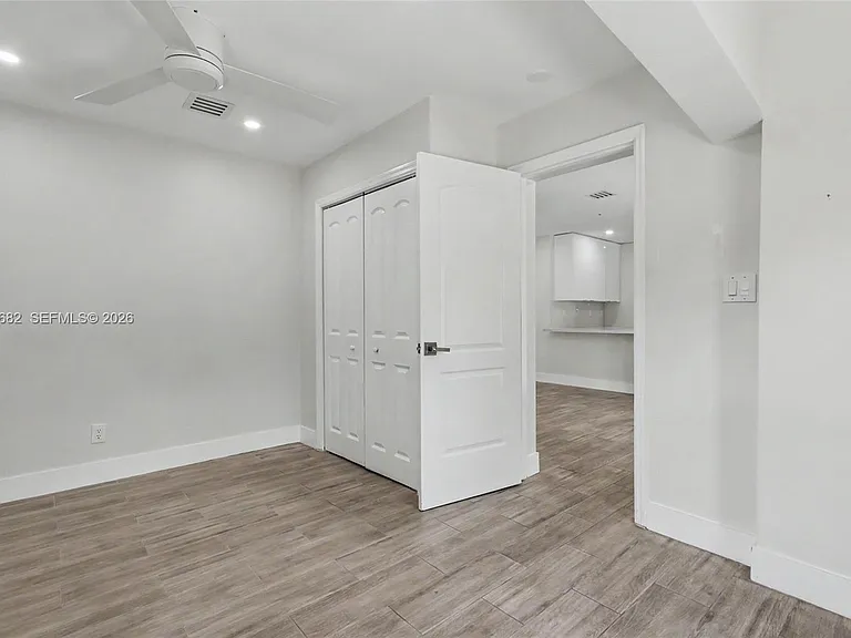 2317 SW 34th Ave — Photo 10