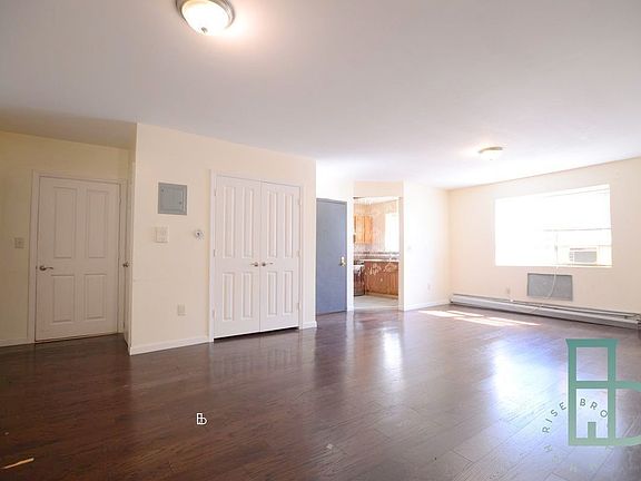 2nd image of 18 Buffalo Ave APT 2