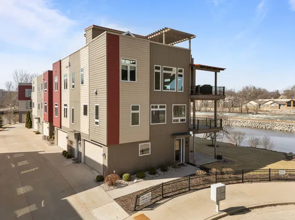 1141 E Banta Ct, Appleton, WI 54915