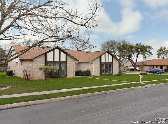 2nd image of 8034 Misty Park St