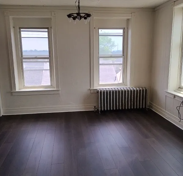 323 W Lehman St — Photo 7
