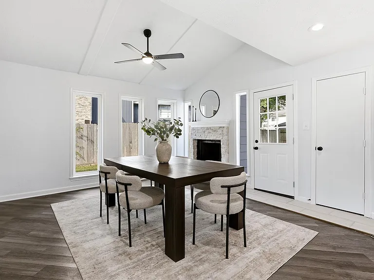 8002 Lichen Ln — Photo 12
