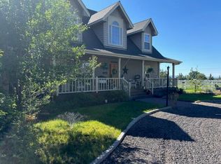 3030 NW Hemlock Ave, Redmond, OR 97756