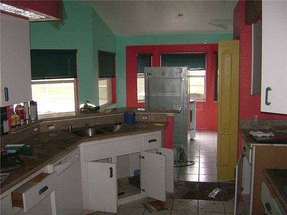 2nd image of 4898 Flint Dr