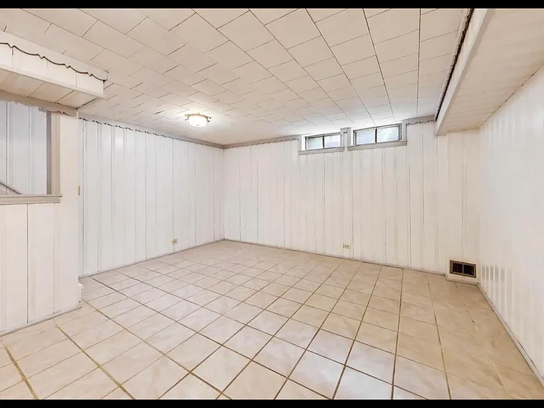 7911 North Ave #F — Photo 20