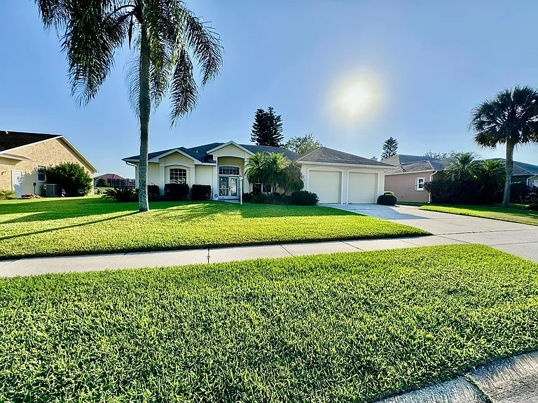 6281 Paradise Island Ct — Photo 25