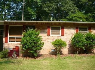 104 Woodland Dr, Jonesboro, GA 30236