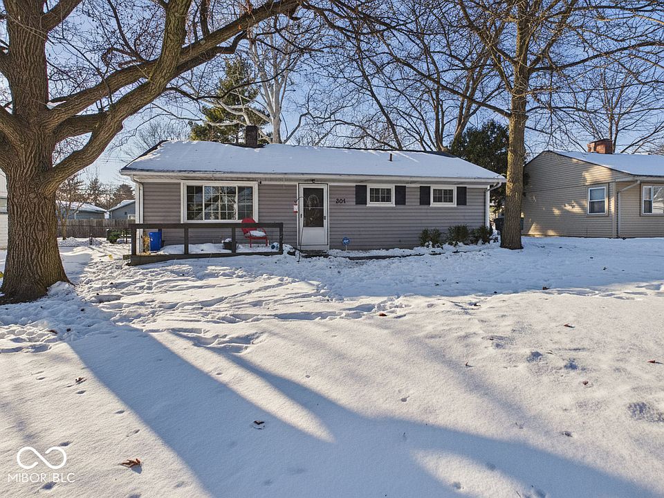 1st image of 201 N Greenbriar Rd