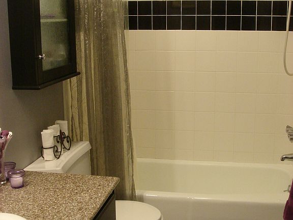 4th image of 5313 Bayou Dr