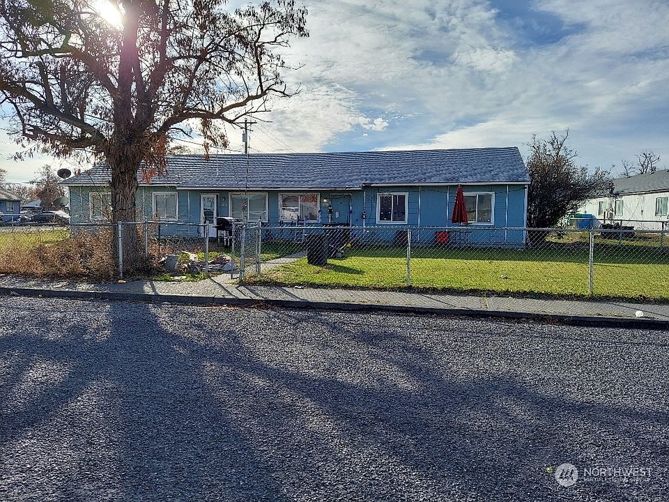 1st image of 1033 -1035 Lowry Street