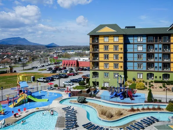 225 Collier Dr #2210, Sevierville, TN 37862