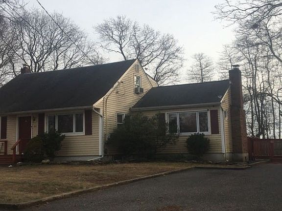 2nd image of 26 Station Ave