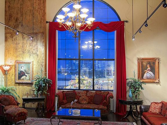 3rd image of 1914 W Gray St APT 408