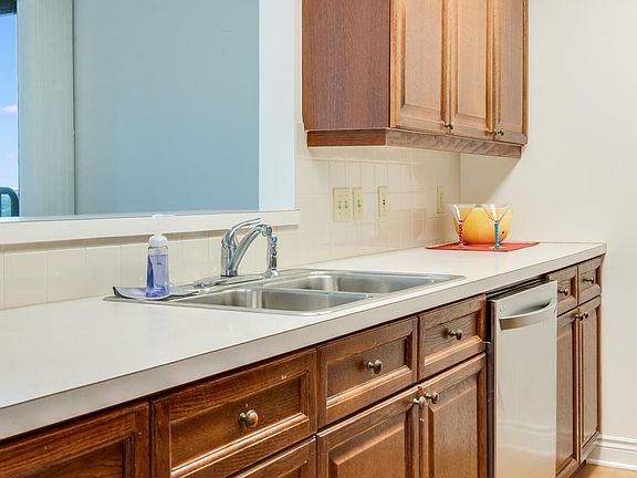 4th image of 99 Campau Cir NW #1907