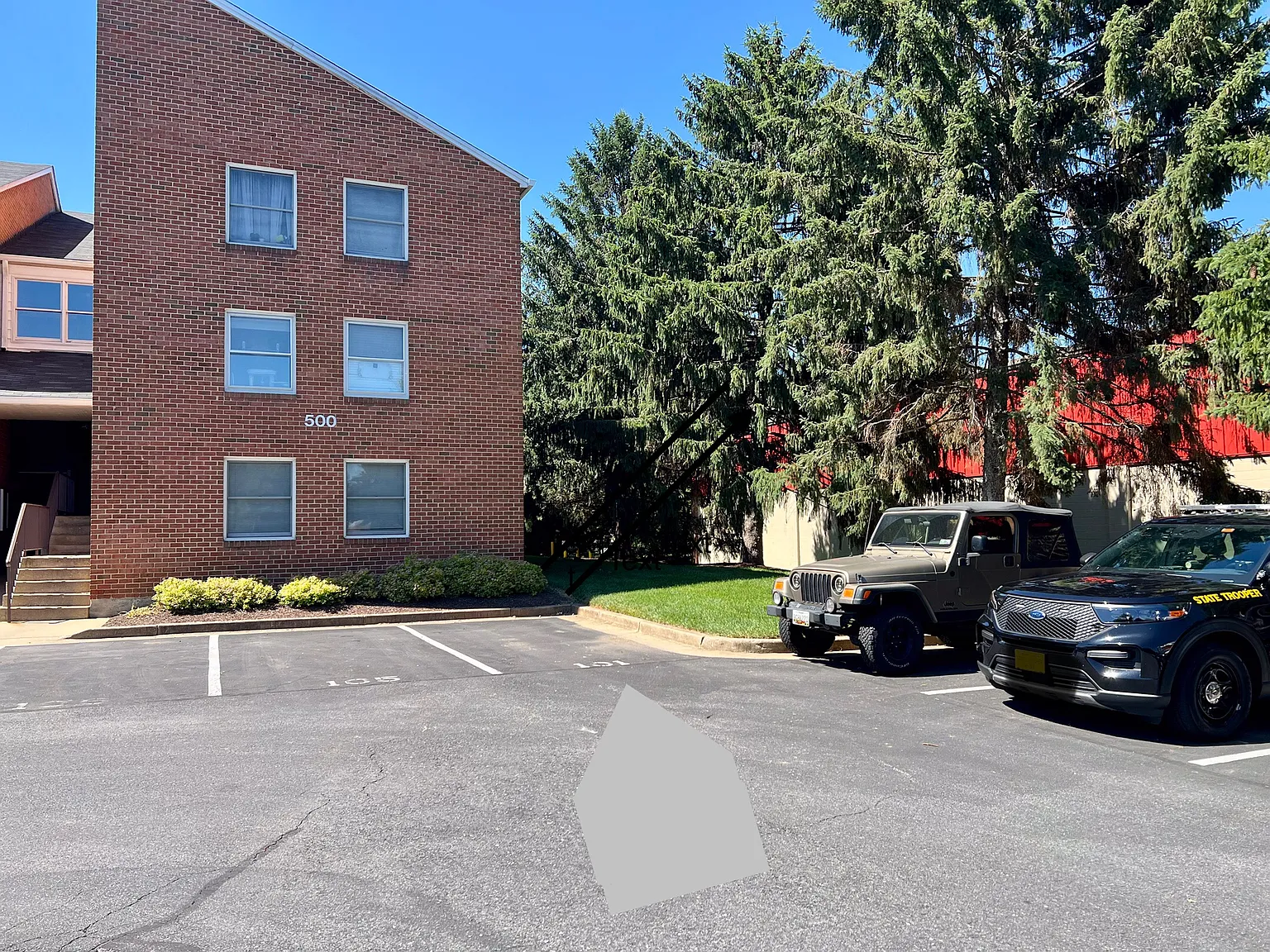 2 bed, 1.5 bath, 957 sqft, $1,750 — Photo 1