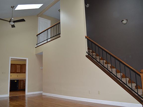 3rd image of 1440 Carowinds Cir