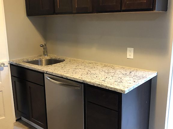 4th image of 646 Broadway Ave NW #648