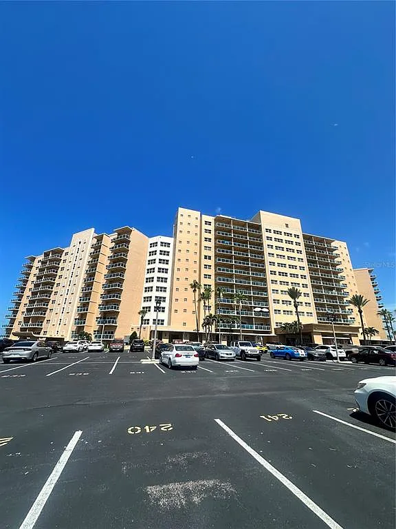 1 bed, 1.0 bath, 707 sqft, $3,200 — Photo 2