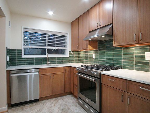 5th image of 10607 Montrose Ave APT 102