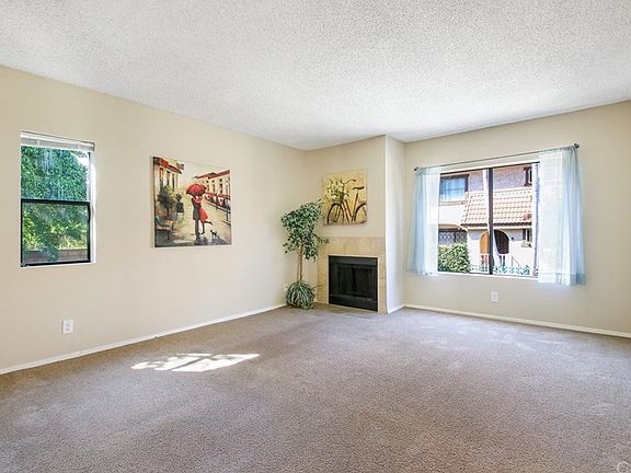 5th image of 513 Pomelo Ave APT D