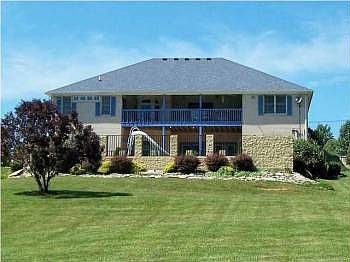 2nd image of 771 Lakeside Dr